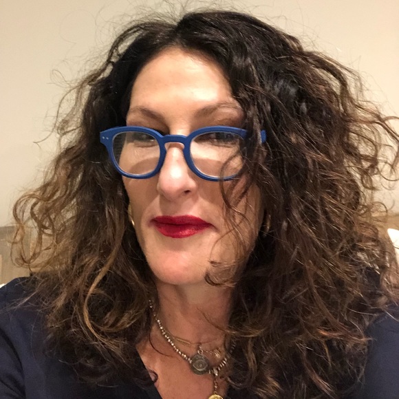 Meet your Posher, Jill - Picture 2 of 3